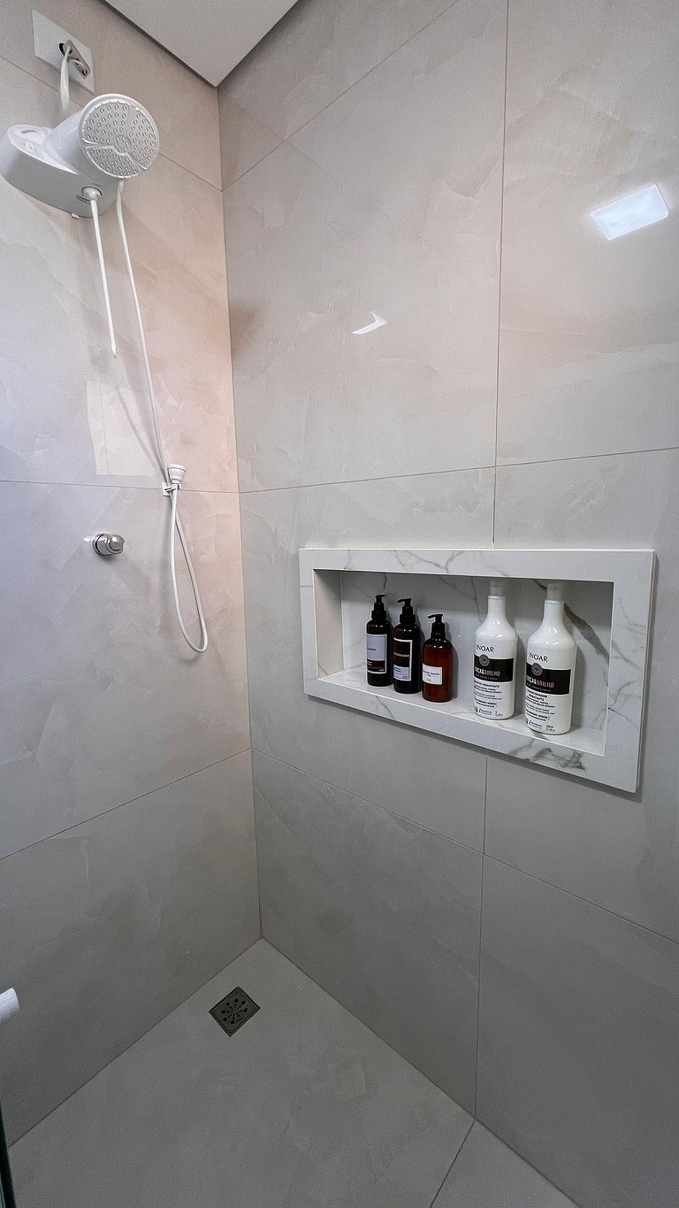 Rosiris - Cobertura com varanda - Guest House Campinas